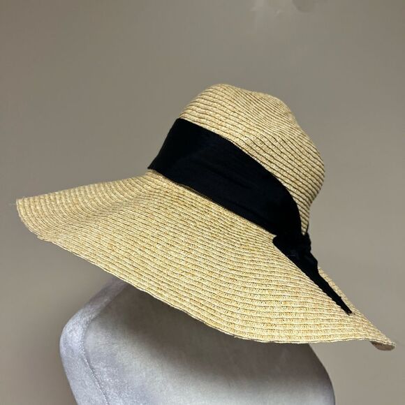 - Sun & Sands straw large brim hat with bow - Picture 5 of 7